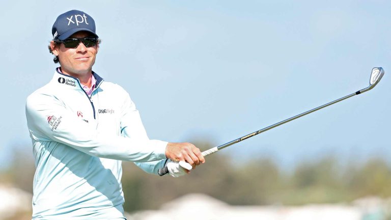 What's in his Bermuda Championship-winning bag