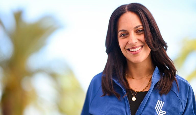 INTERVIEW: HENNI TAKES THE LEAD - Golf News